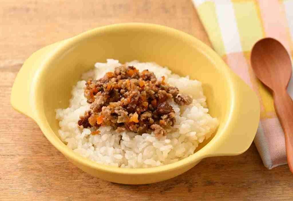 【常備菜レシピで鉄分】 レーズンそぼろご飯